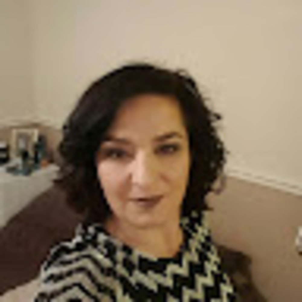 Meet your Posher, Angela